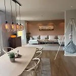 Дом отдыха Spacious House With A Beautiful View For Rent Олесунн