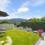 Дом отдыха Spacious House With A Beautiful View For Rent Олесунн