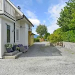 Дом отдыха Spacious House With A Beautiful View For Rent *