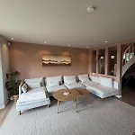 Spacious House With A Beautiful View For Rent Дом отдыха
