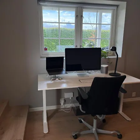 別荘 Spacious House With A Beautiful View For Rent オーレスン