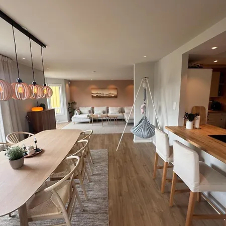 別荘 Spacious House With A Beautiful View For Rent