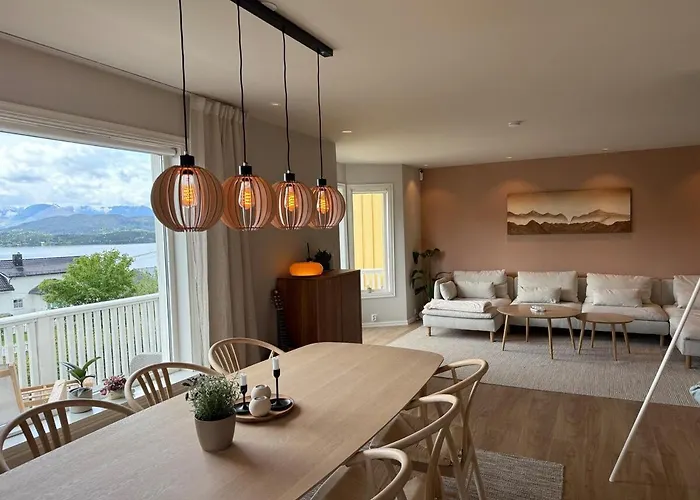 Ferienhaus Spacious House With A Beautiful View For Rent *