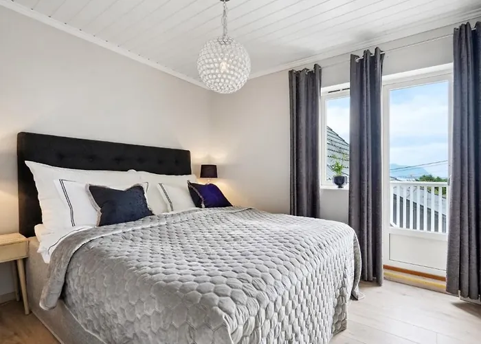 Spacious House With A Beautiful View For Rent